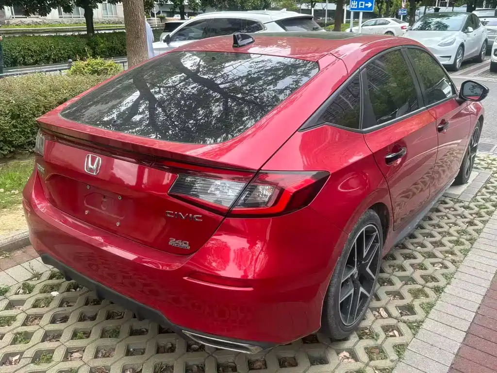 Honda Civic — миниатюра 8