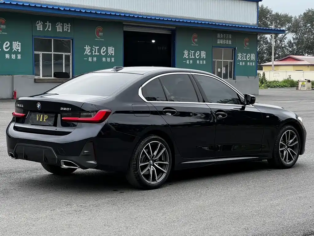 BMW 3 Series — миниатюра 4