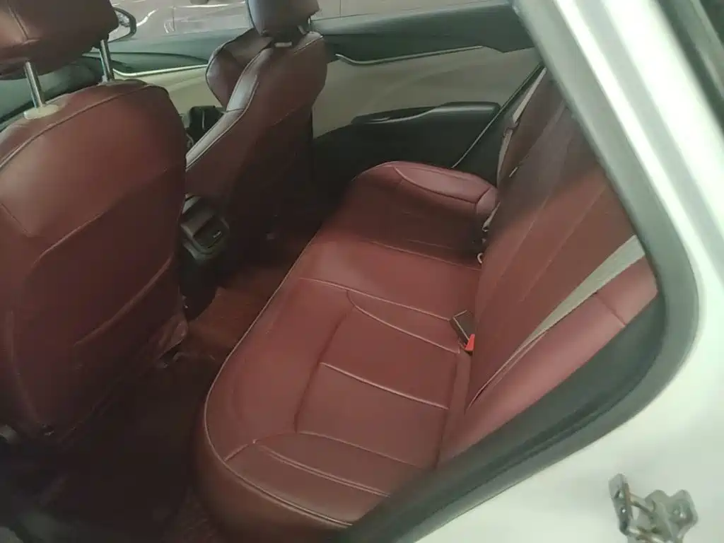 Buick Excelle — миниатюра 17