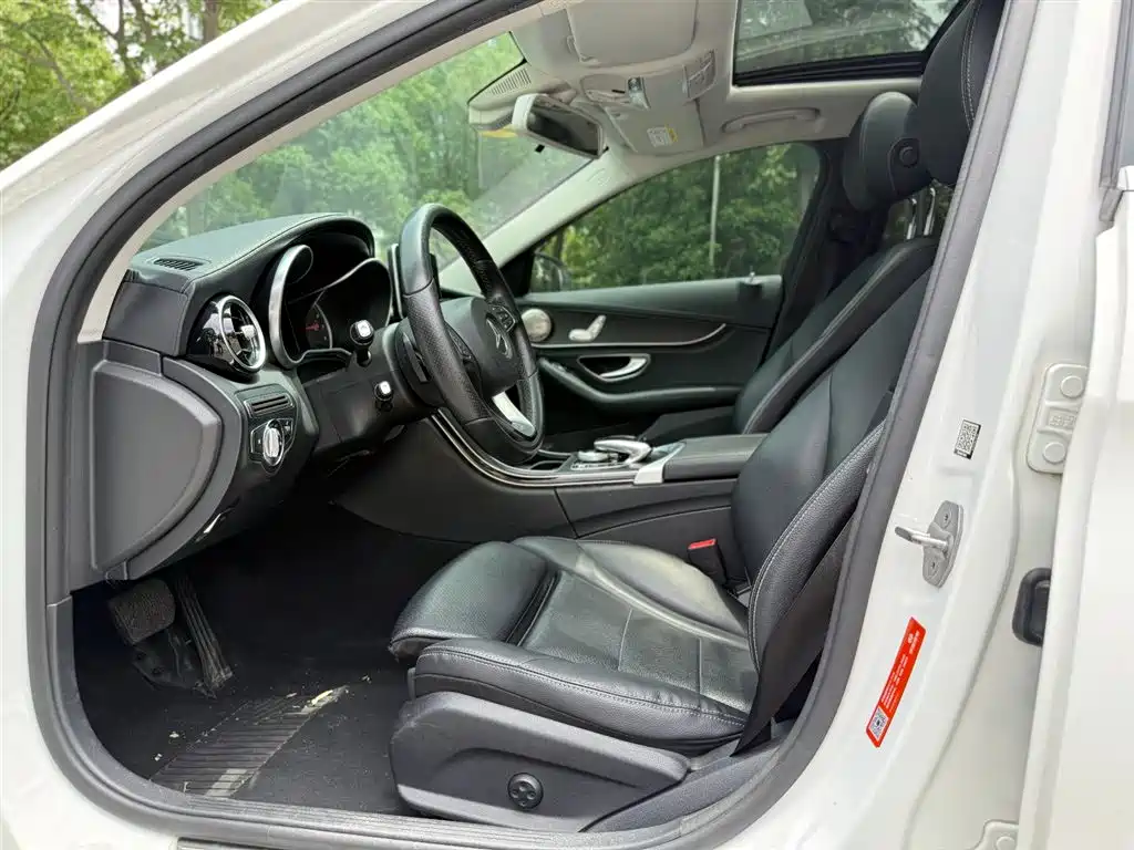 MERCEDES-BENZ C CLASS