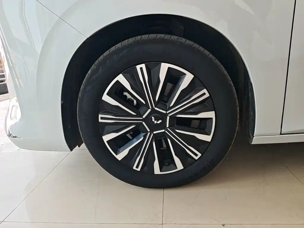 Wuling Xingguang 730 New Energy — миниатюра 23