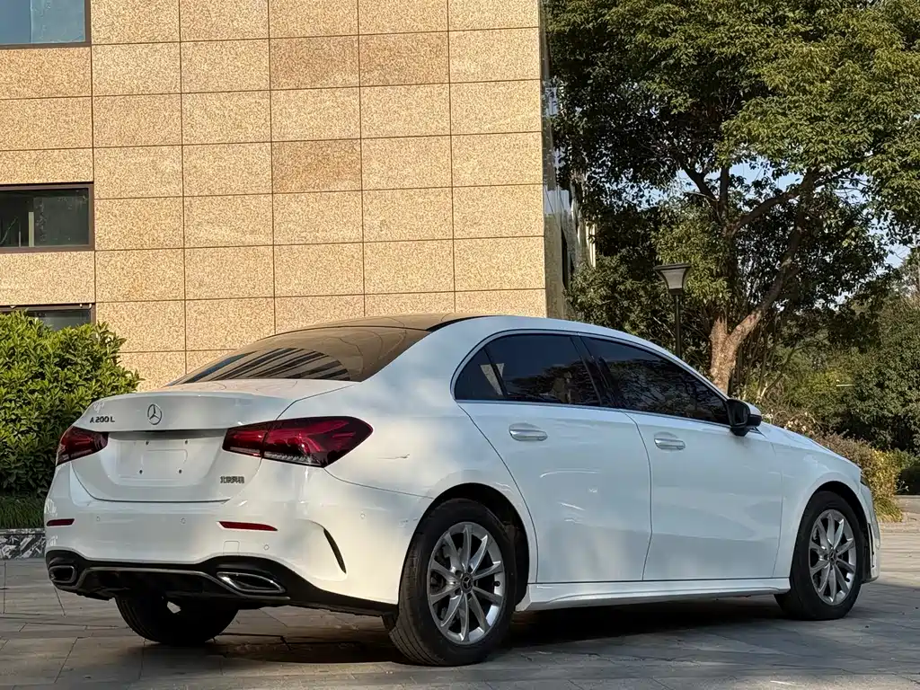 MERCEDES-BENZ A CLASS