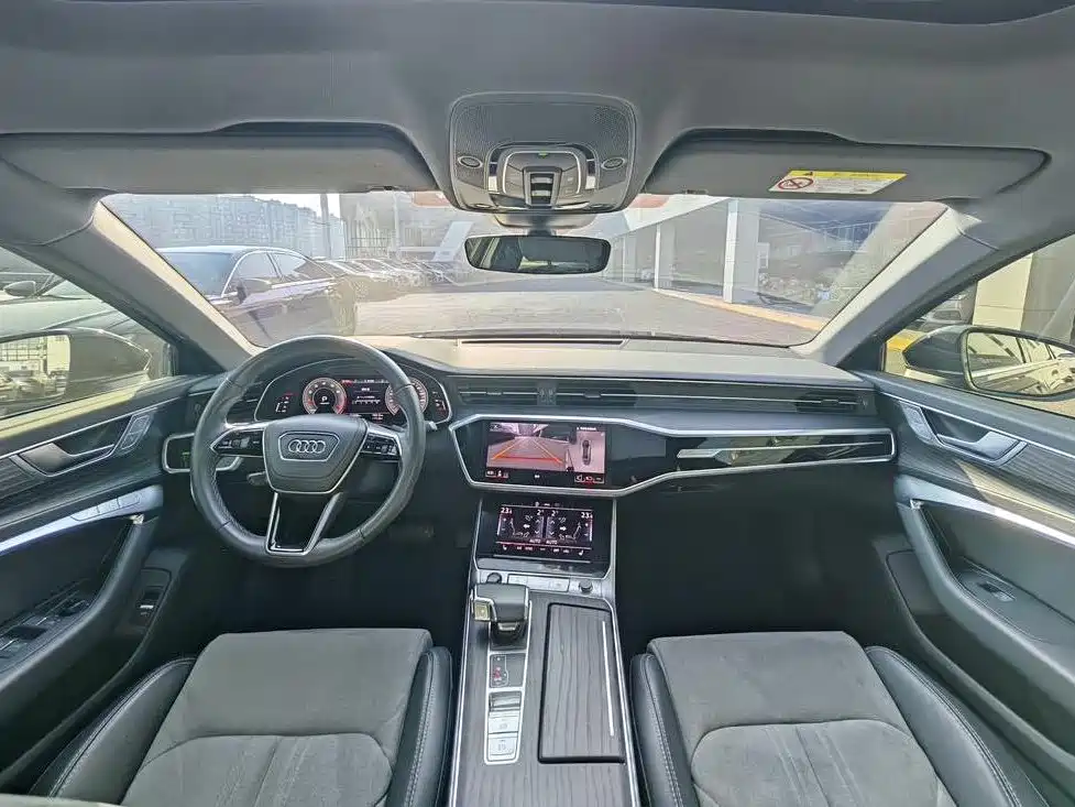 Audi A6L 2024 45 TFSI quattro