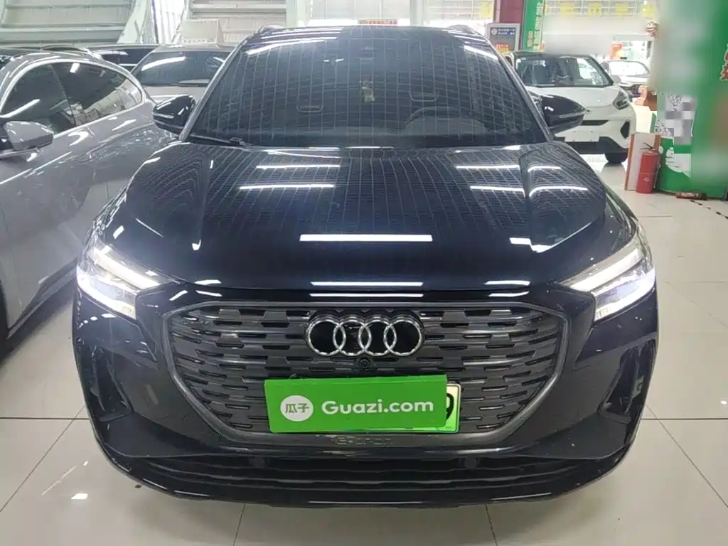 Audi Q4 e-tron — миниатюра 3