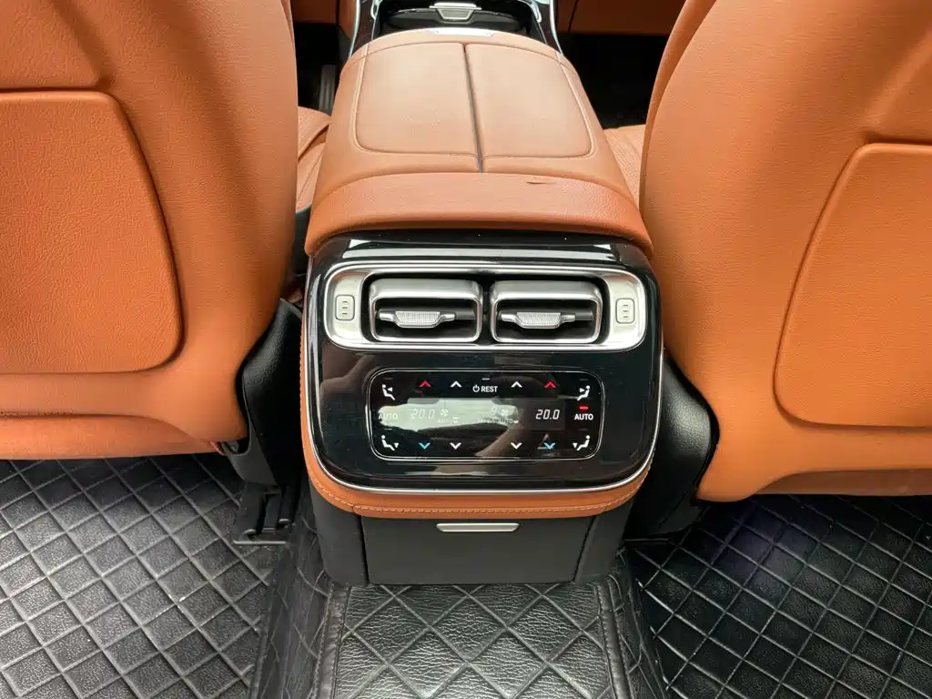 Mercedes-Benz S-Class — миниатюра 16