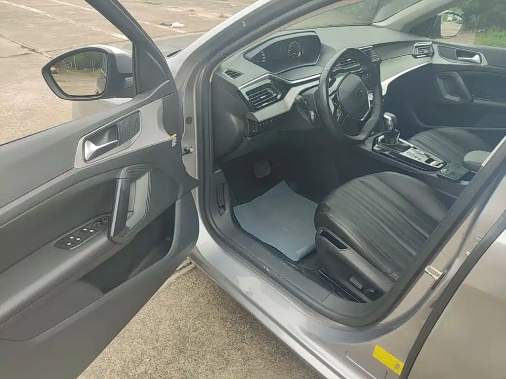 Peugeot 408 — миниатюра 16