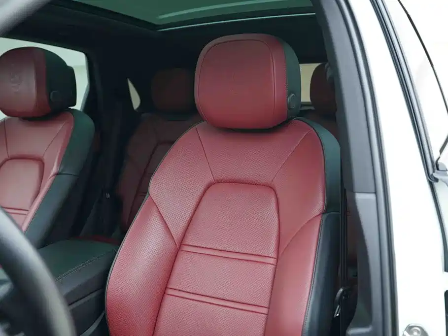 Porsche Cayenne — миниатюра 12