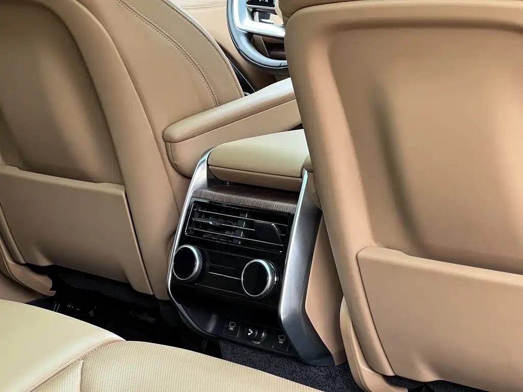 Land Rover Range Rover — миниатюра 15