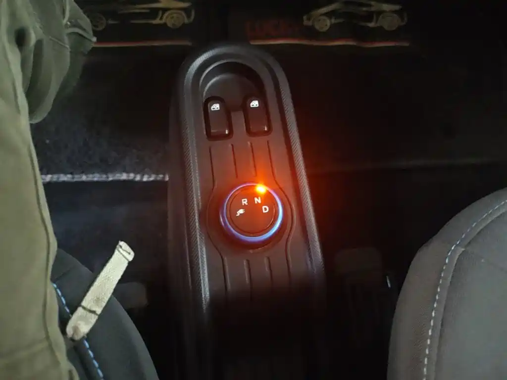 Wuling MINIEV — миниатюра 14