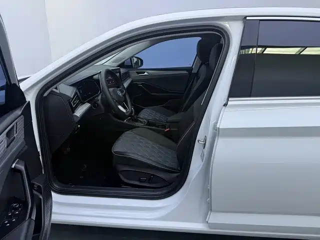 Volkswagen Sagitar — миниатюра 11