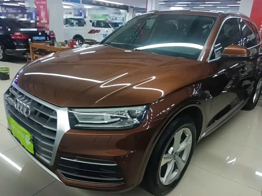 Audi Q5L — миниатюра 2