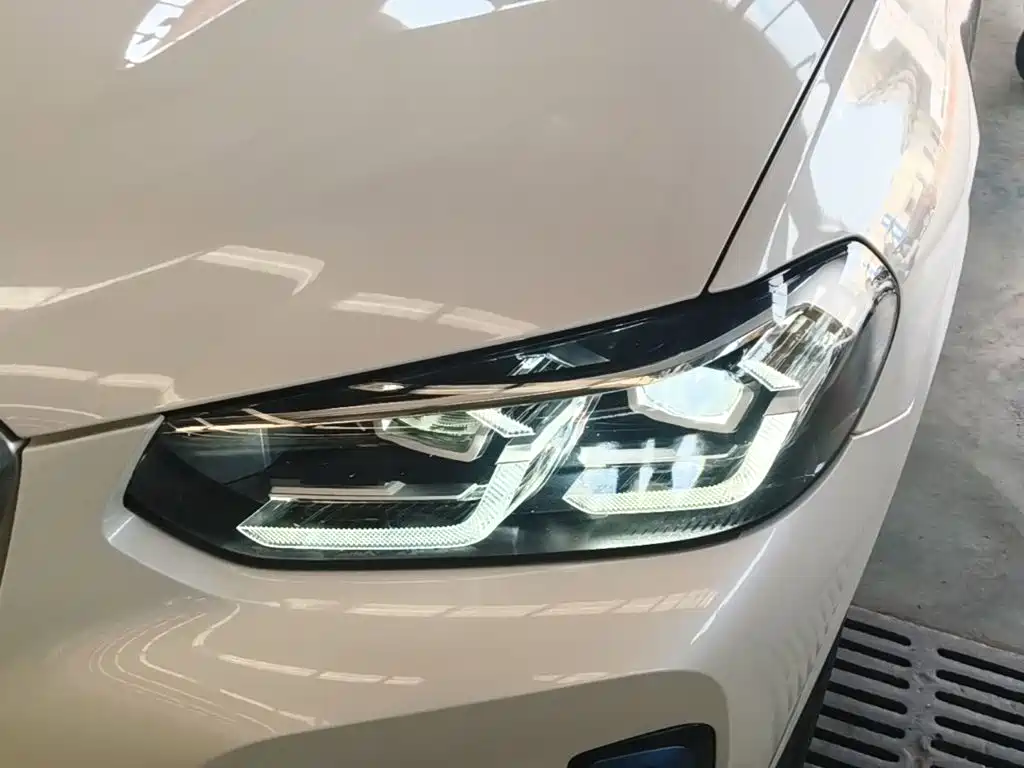 BMW iX3 — миниатюра 24