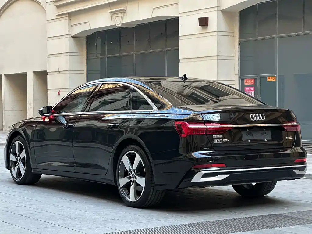 Audi A6L — миниатюра 7