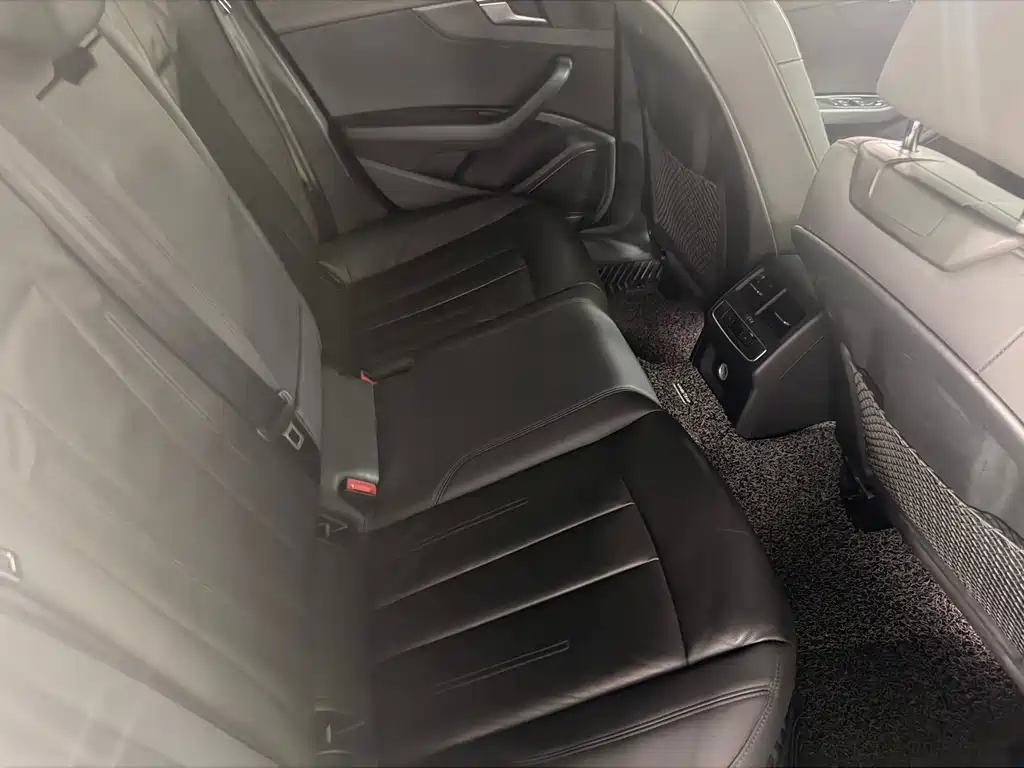 Audi A4 (Import) — миниатюра 5