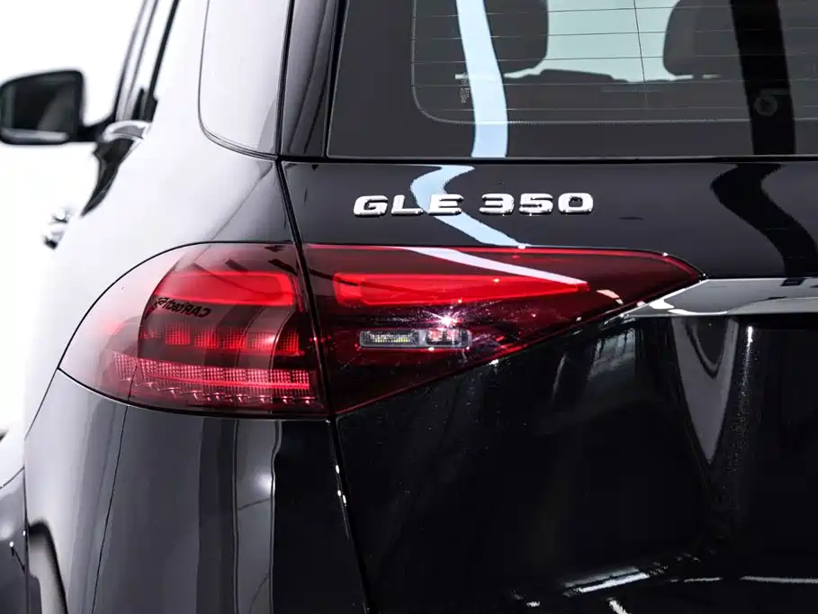Mercedes-Benz GLE (Import) — миниатюра 11