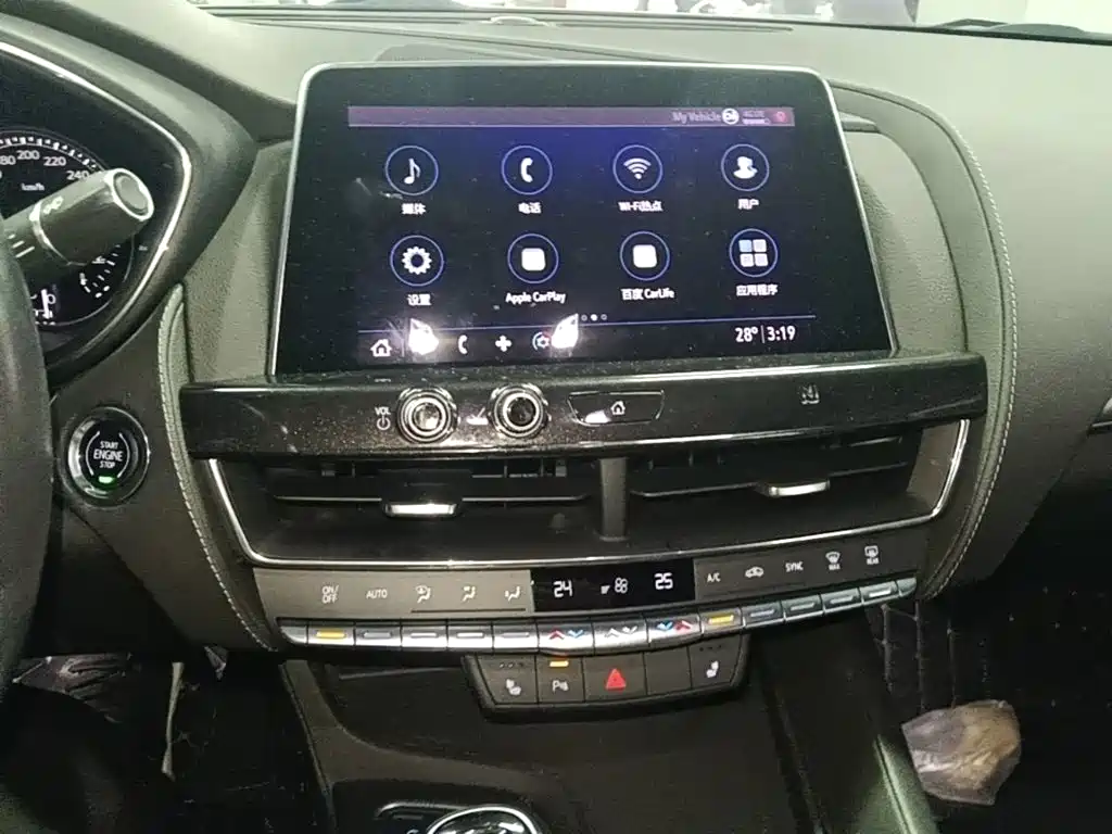 Cadillac CT5 — миниатюра 13