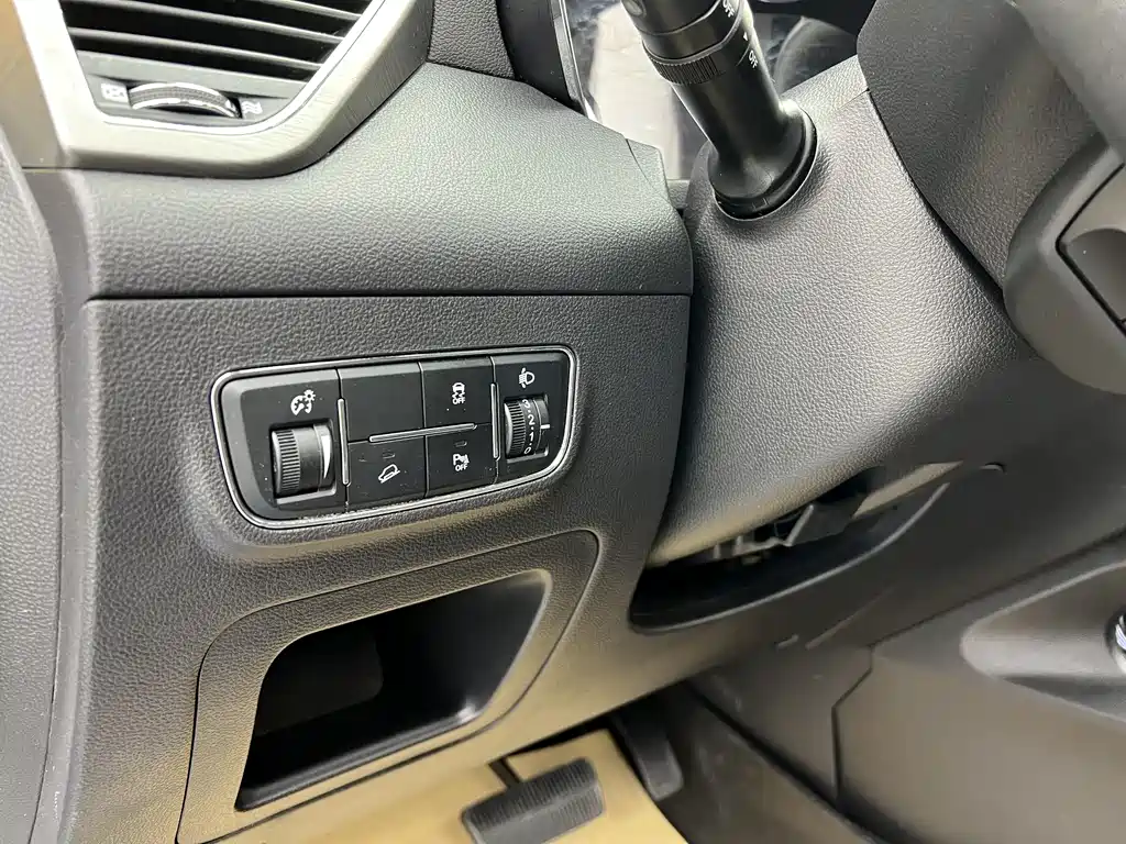 Changan CS75 2018 1.8T AT V