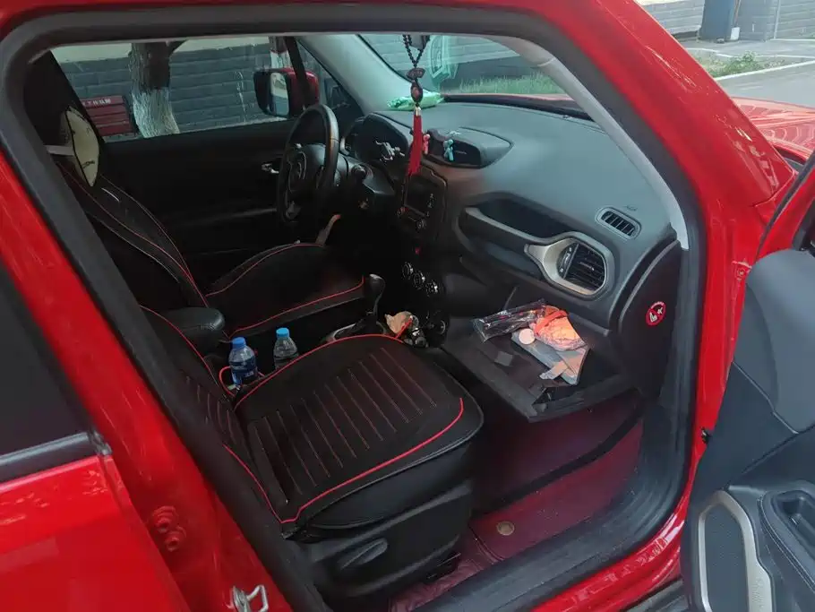 Jeep Renegade — миниатюра 8