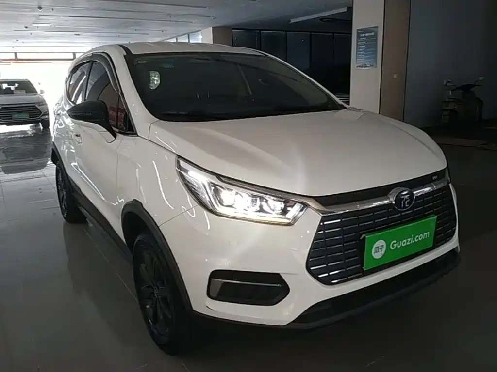 BYD Yuan EV — миниатюра 4