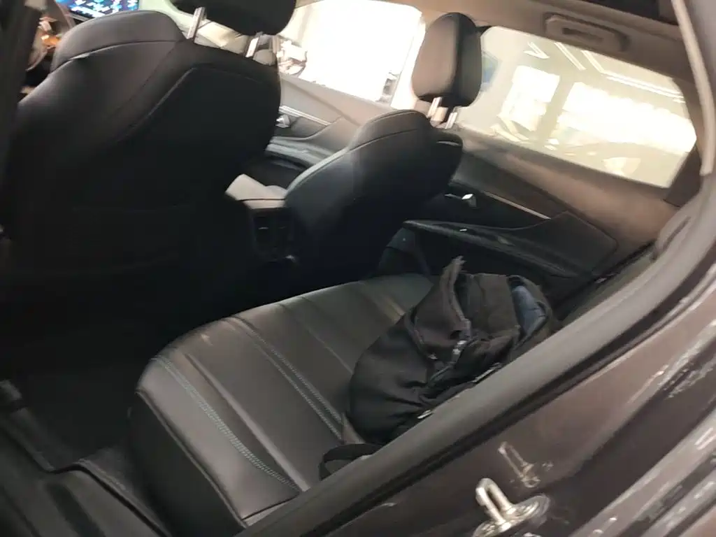 Peugeot 4008 — миниатюра 17