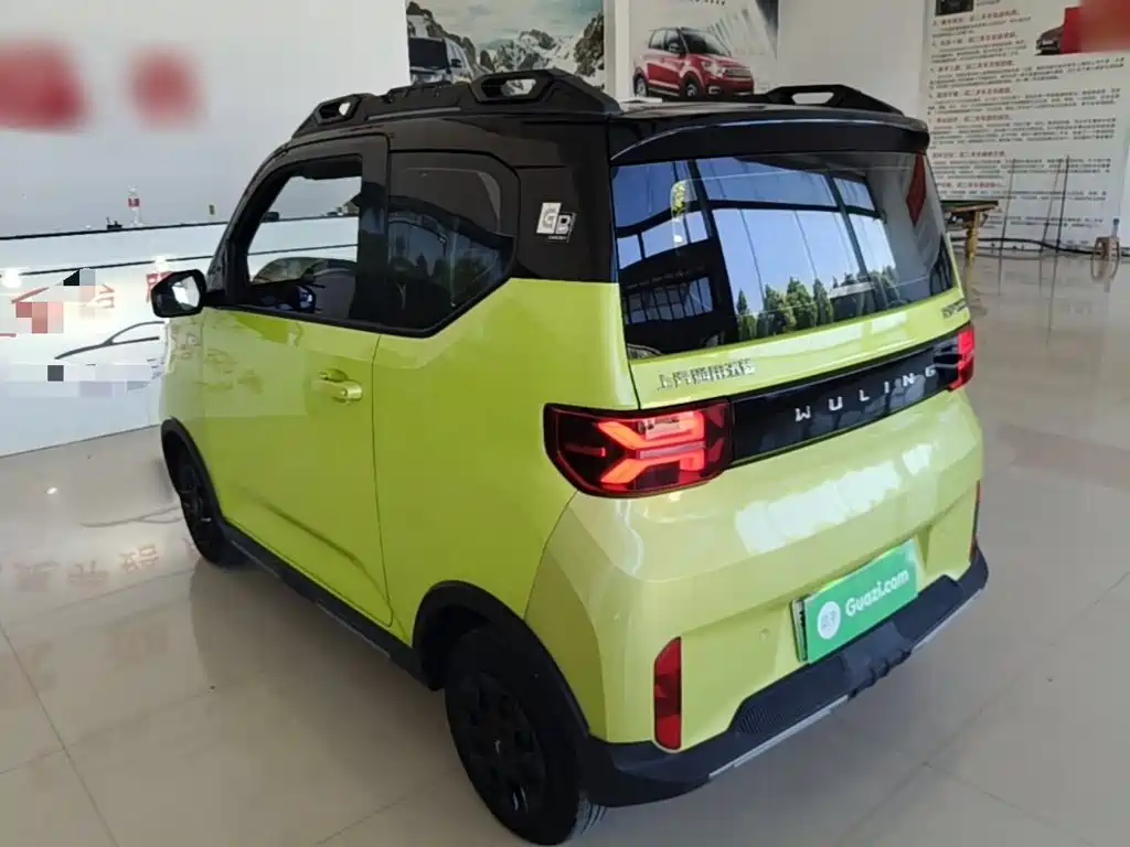 Wuling MINIEV — миниатюра 5