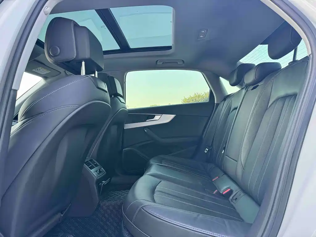 Audi A4L — миниатюра 8