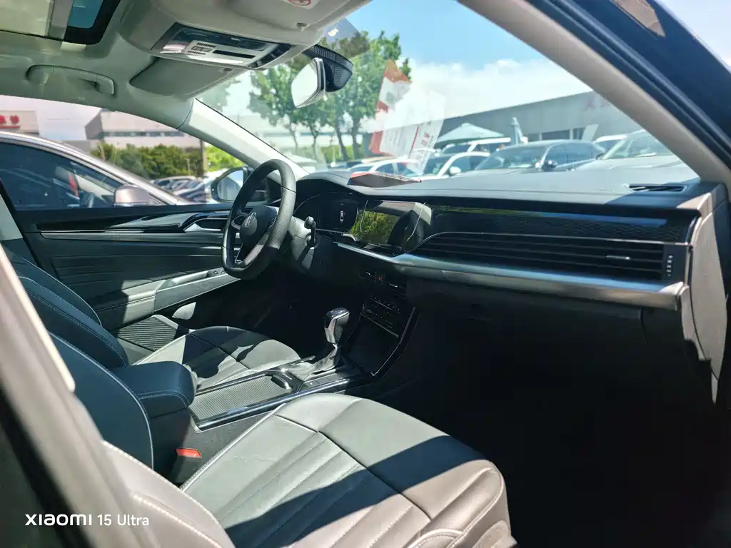 Volkswagen Passat 2022 330TSI Elite
