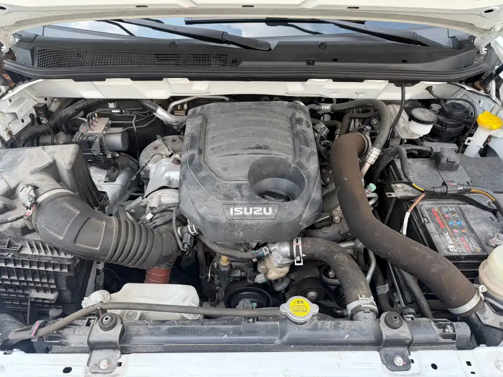 Isuzu MU-X — миниатюра 16