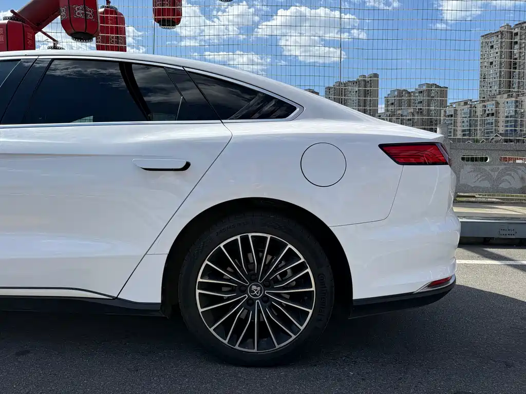BYD Han — миниатюра 24