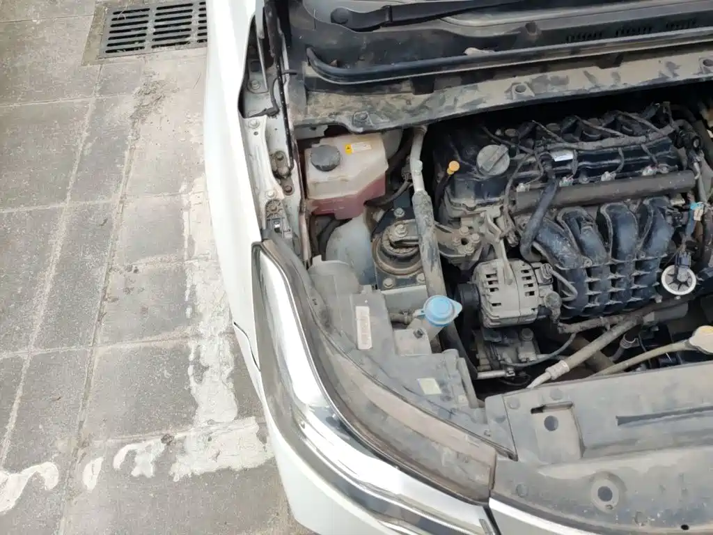 JAC Refine R3 — миниатюра 5