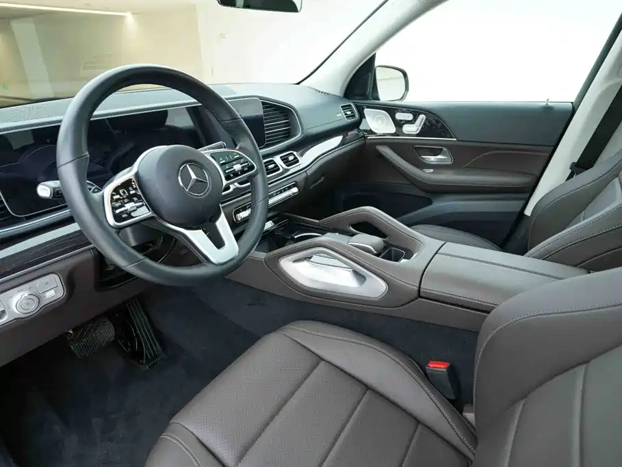 Mercedes-Benz GLE (Import) — миниатюра 8