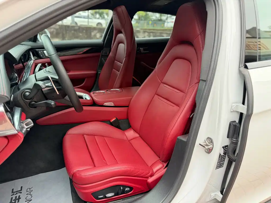 Porsche Panamera — миниатюра 18