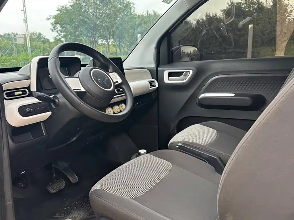 Wuling MINIEV — миниатюра 7