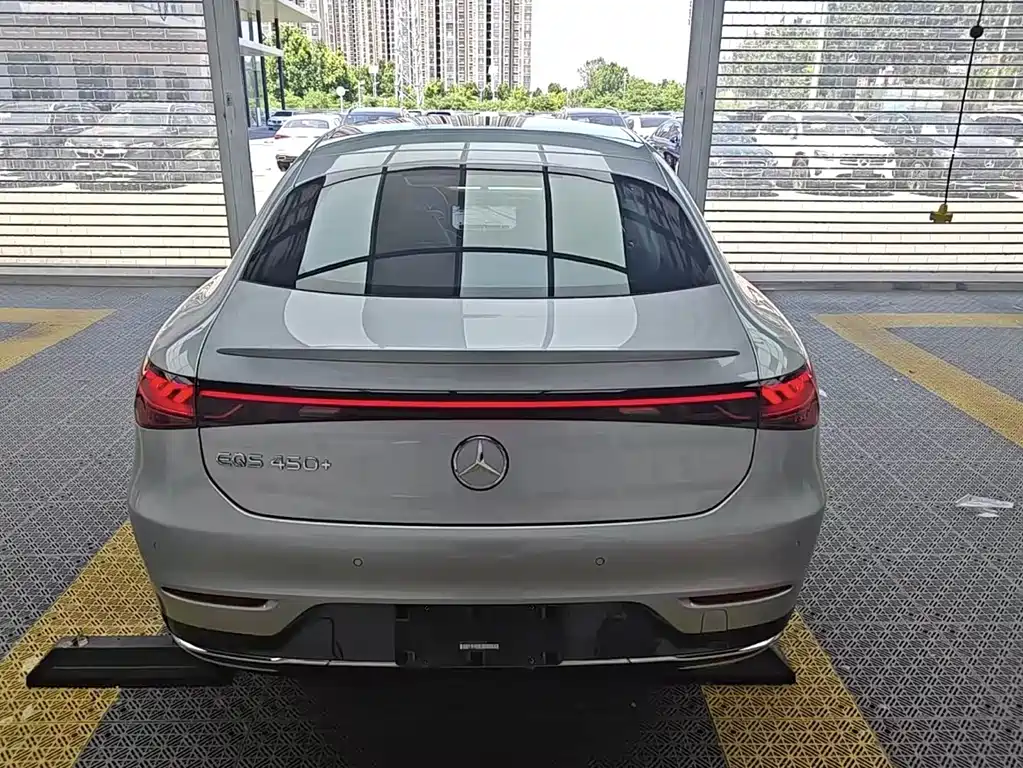 Mercedes-Benz EQS 2023 450+