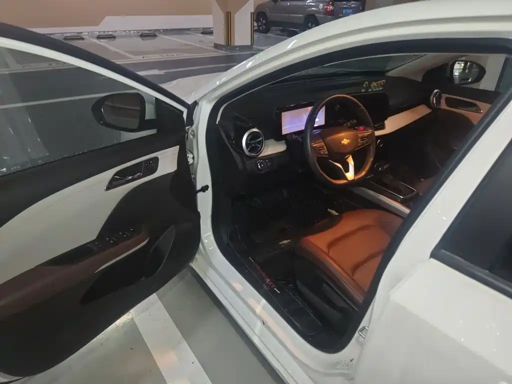 Chevrolet Monza — миниатюра 12