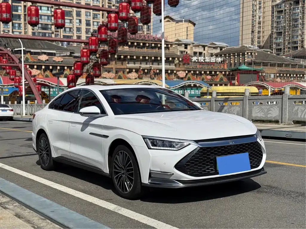 BYD Han — миниатюра 3