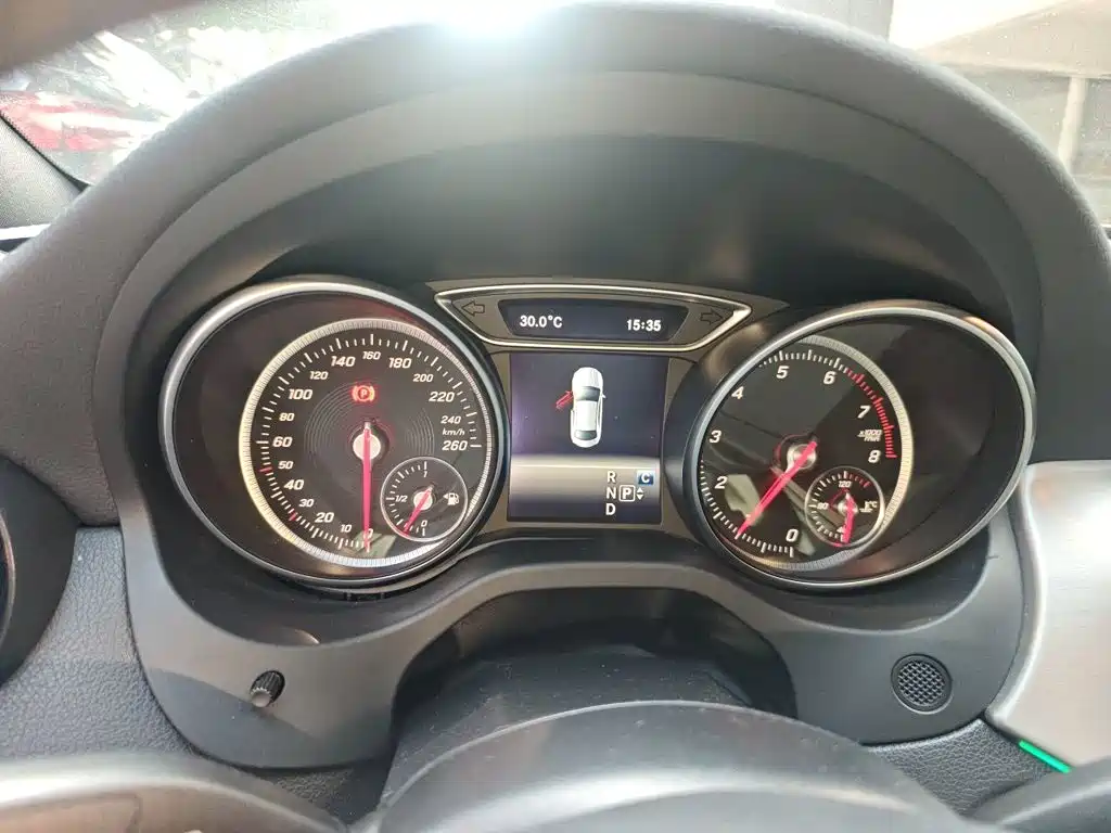 Mercedes-Benz CLA (Import) — миниатюра 12