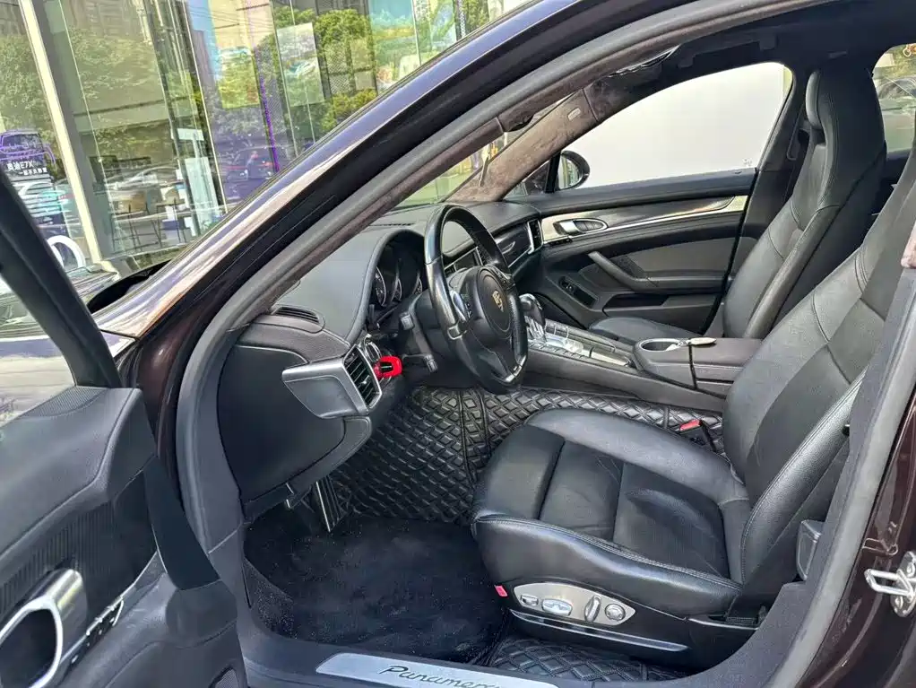Porsche Panamera — миниатюра 13