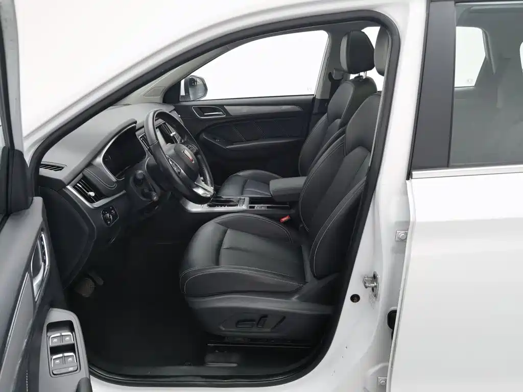 Roewe RX5 — миниатюра 10