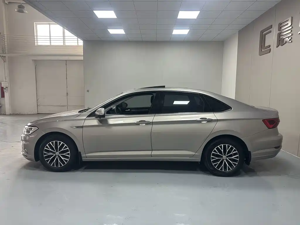 Volkswagen Sagitar — миниатюра 7