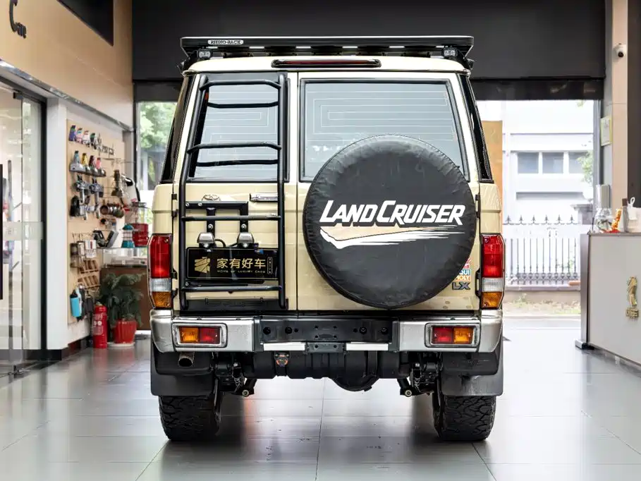 Toyota Land Cruiser — миниатюра 5