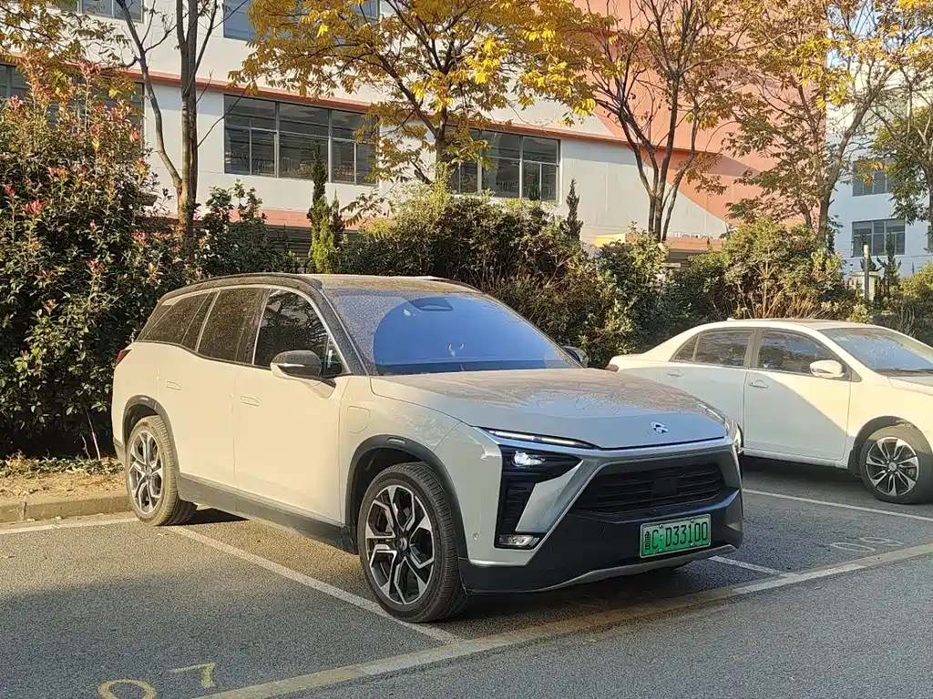 NIO NIO ES8
