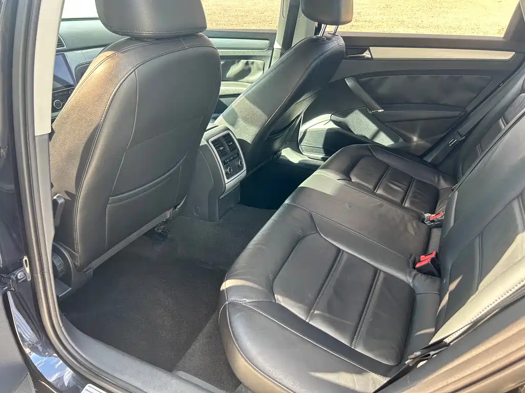 Volkswagen Passat — миниатюра 10