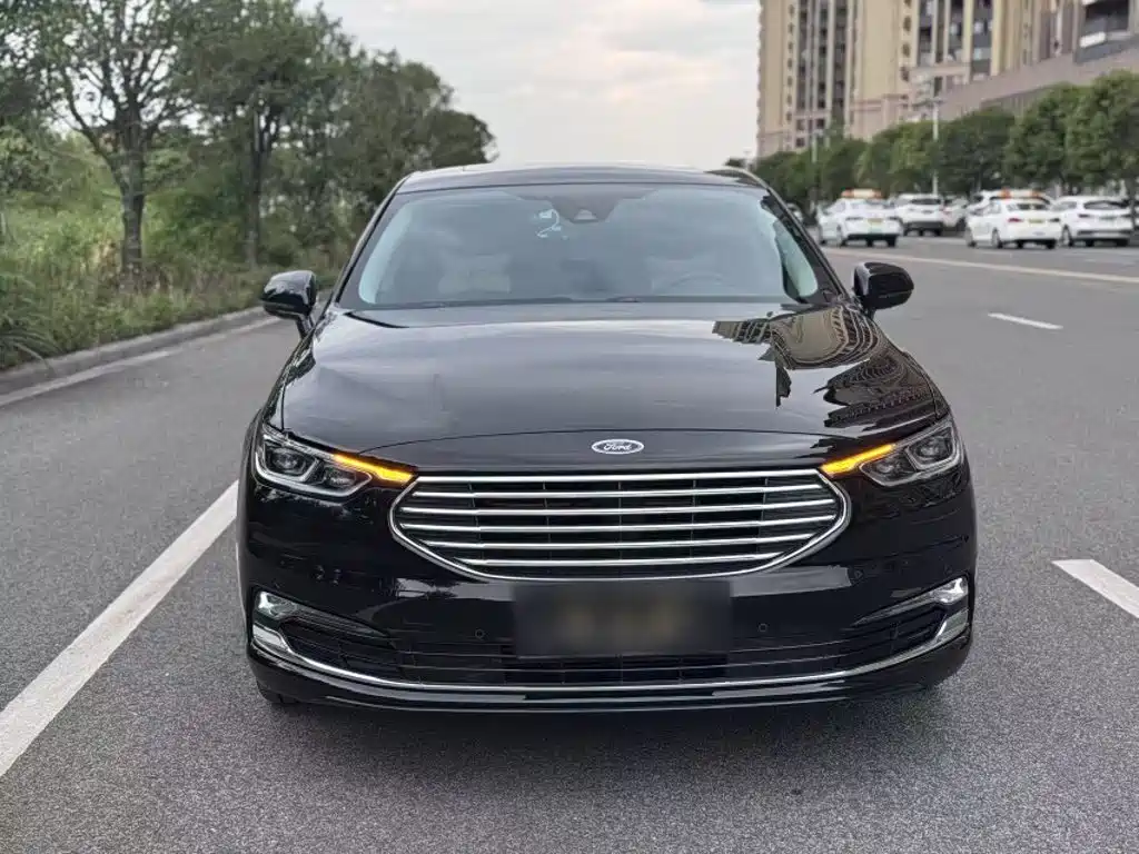 Ford Taurus — миниатюра 3