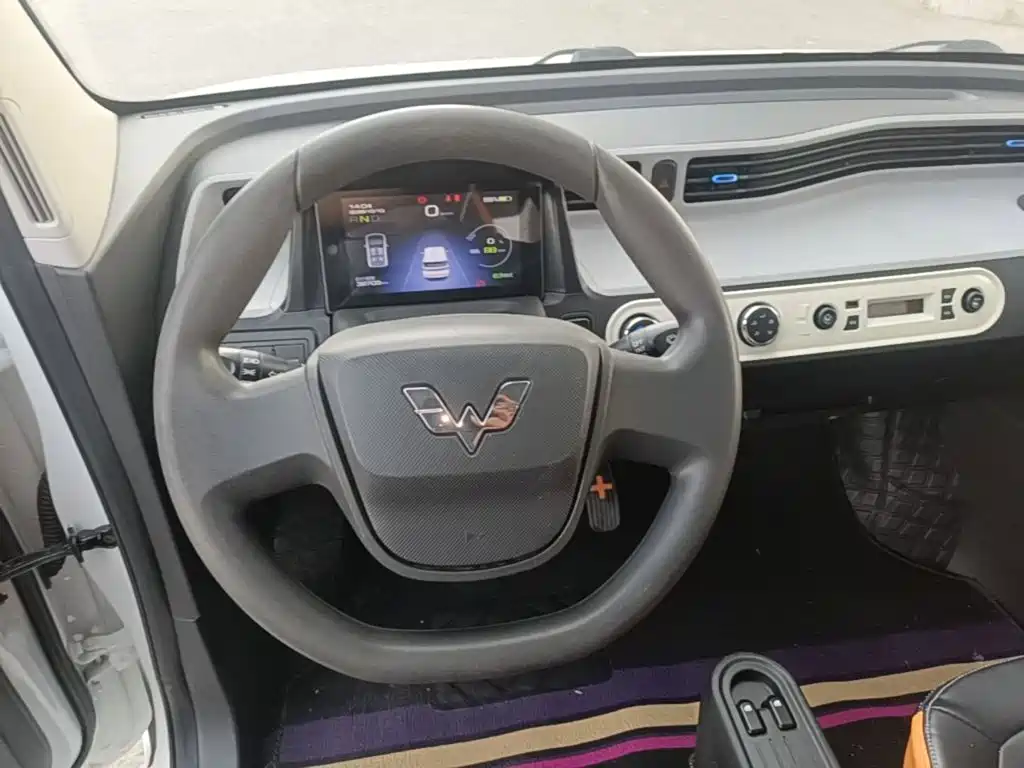 Wuling MINIEV — миниатюра 11