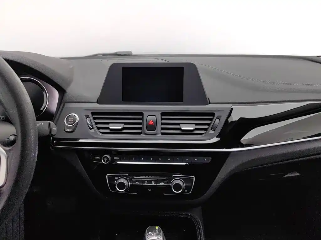 BMW 1 Series — миниатюра 12
