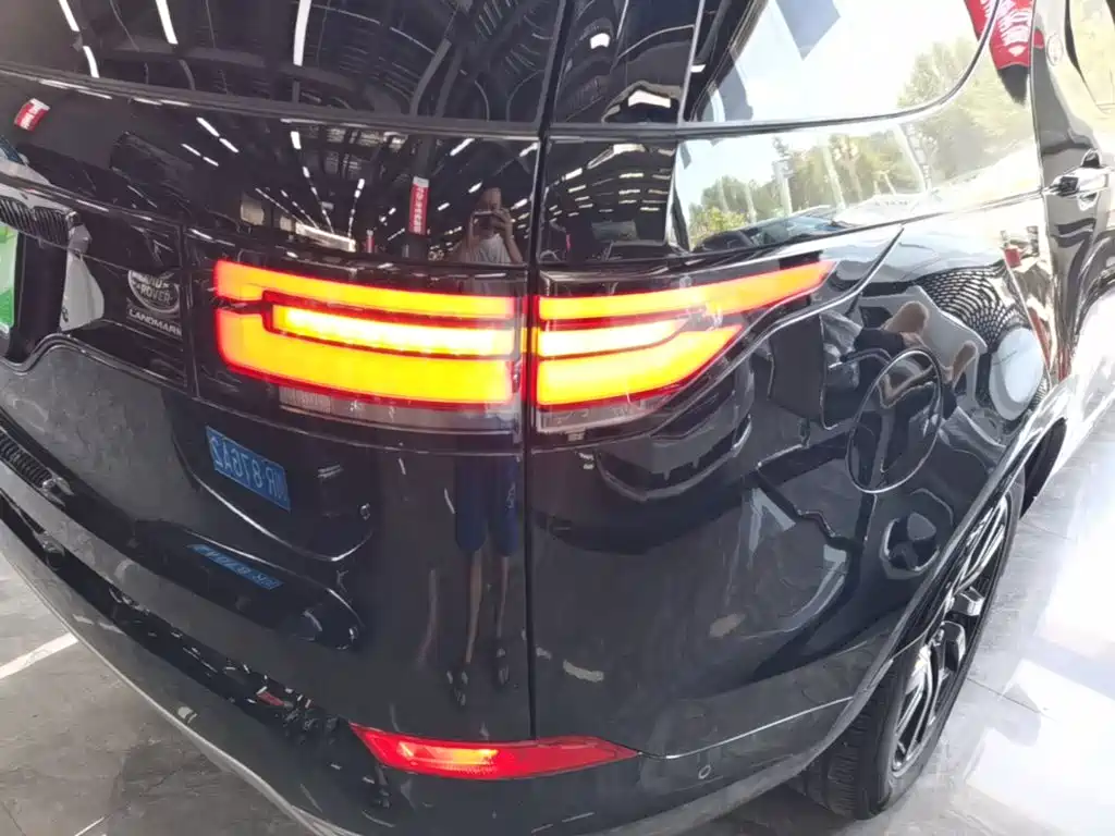 Land Rover Discovery — миниатюра 8