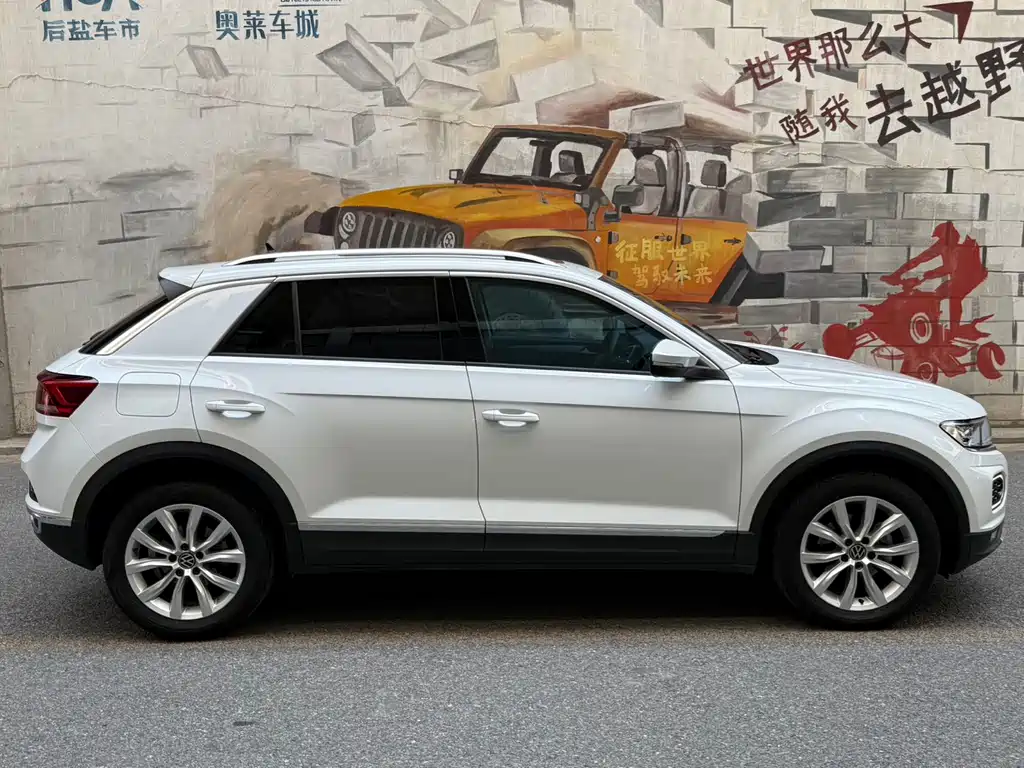 Volkswagen T-Roc — миниатюра 7