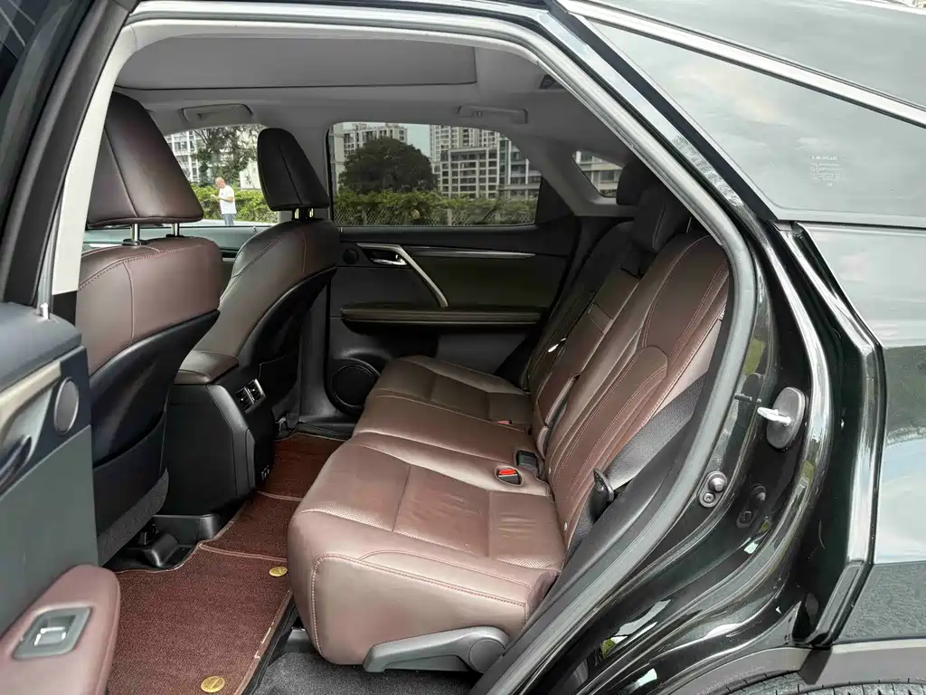 Lexus RX — миниатюра 5