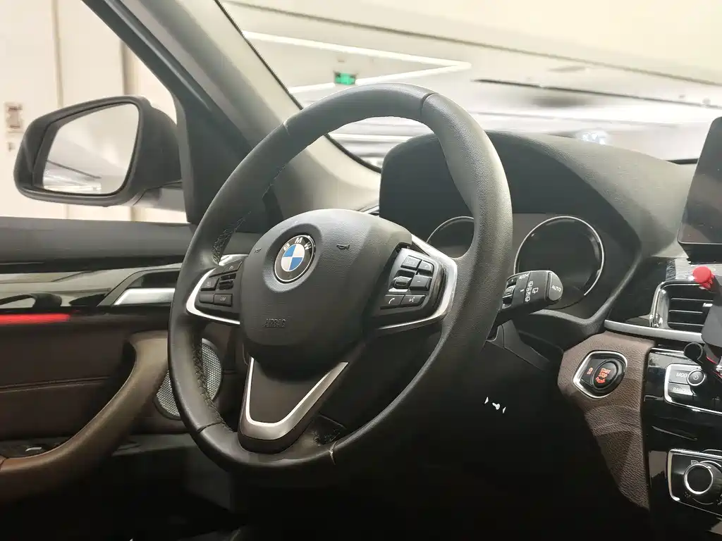 BMW X1 — миниатюра 8